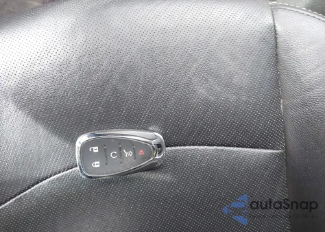 2019 Chevrolet Equinox Premier из США, поврежденный, VIN 2GNAXYEX3K6243761